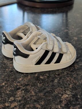 adidas Infants Superstars